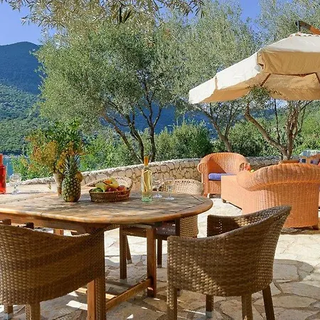 Sleeps 6 Pool Air Con Wifi Villa *